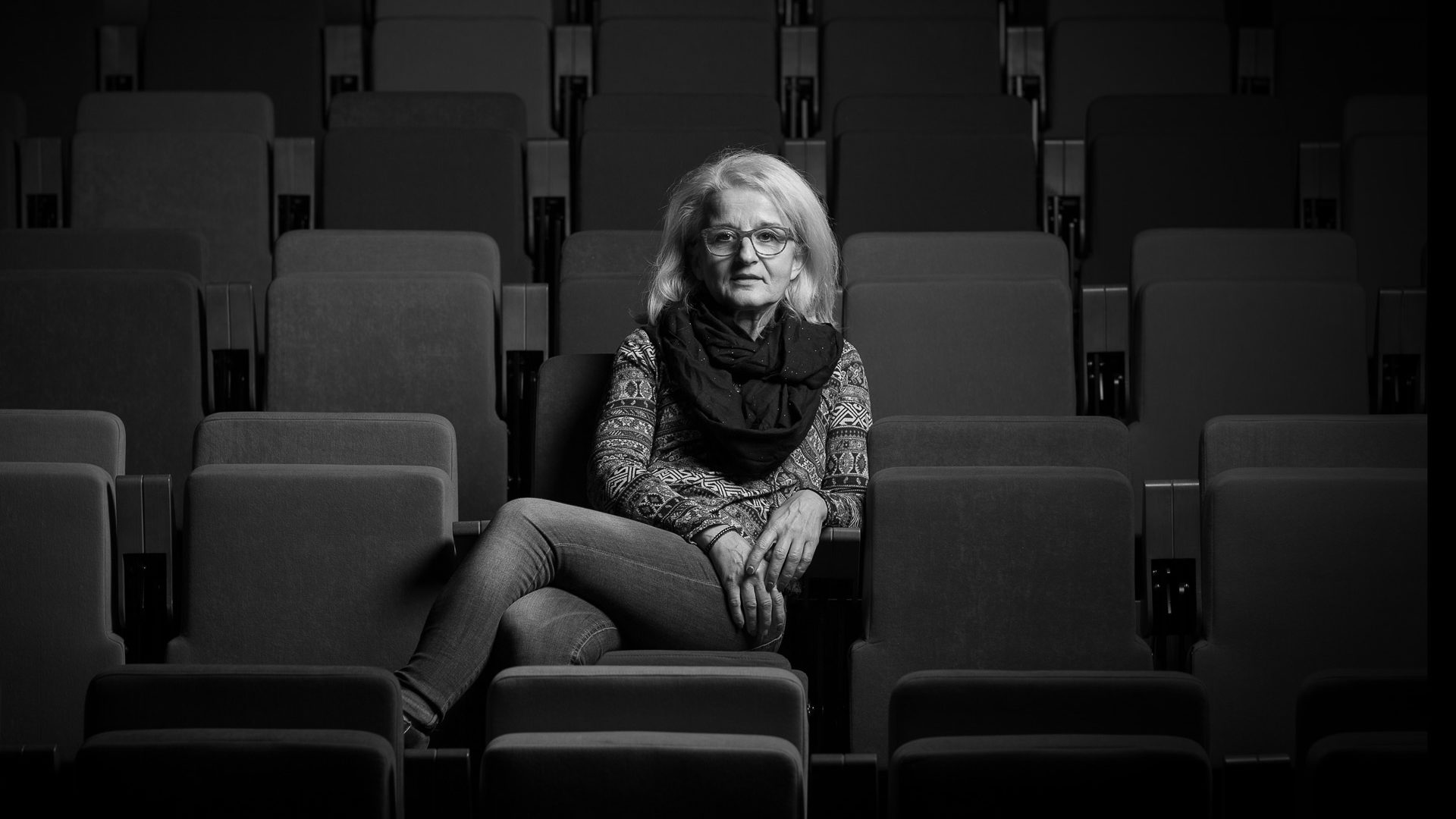 Portrait de la comédienne Lydia Pauloin